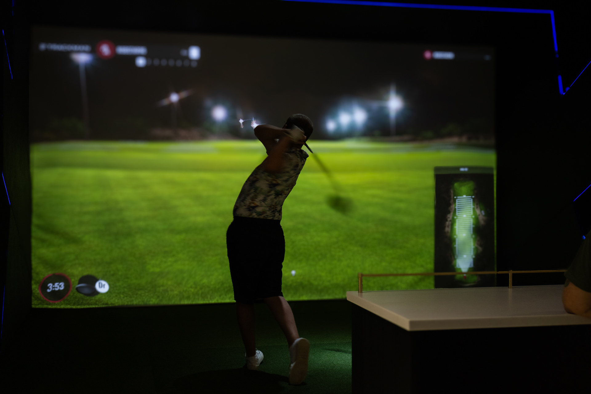 1IRON Indoor Golf in Bletchley